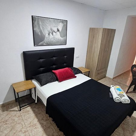 Hostal Sol Celeste Lloret de Mar Dış mekan fotoğraf