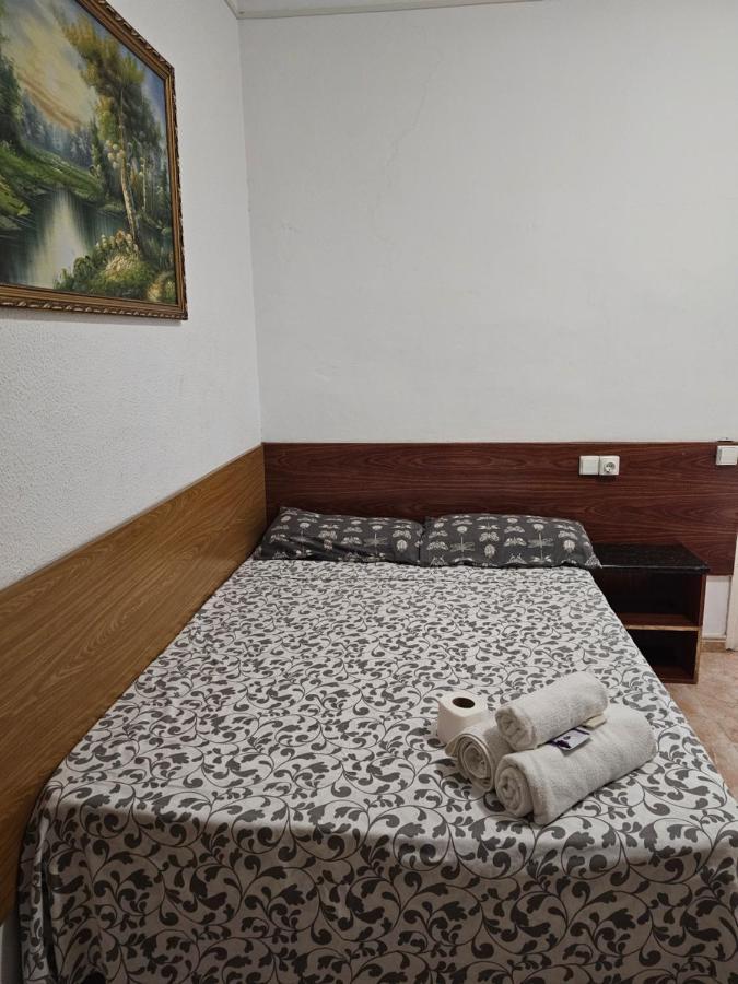 Hostal Sol Celeste Lloret de Mar Dış mekan fotoğraf