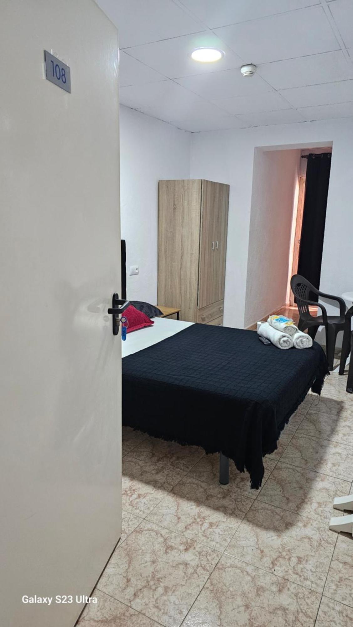 Hostal Sol Celeste Lloret de Mar Dış mekan fotoğraf
