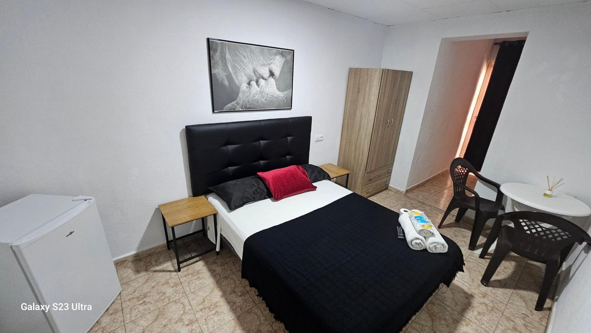 Hostal Sol Celeste Lloret de Mar Dış mekan fotoğraf