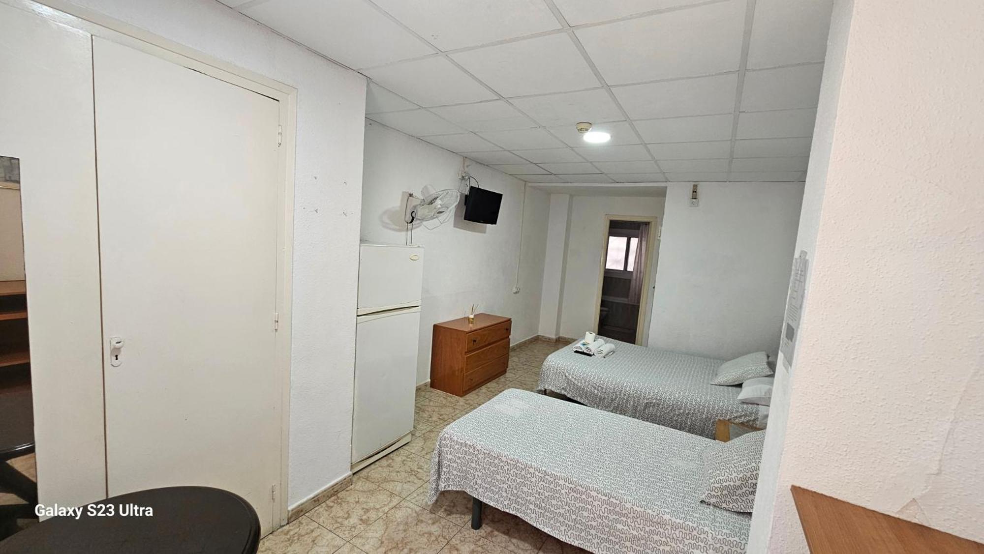 Hostal Sol Celeste Lloret de Mar Dış mekan fotoğraf